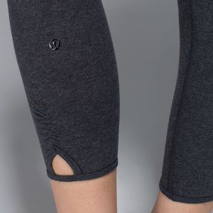 Lululemon Dhanurasana Crop Legging